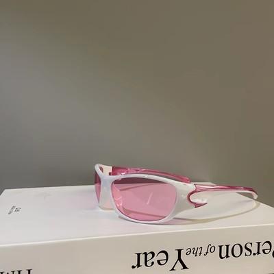 

Latest Y2K Punk Sun Glasses Glasses for Ladies Designer Style Style Oval Goggle Girls Luxury Sun Eyeglasses 2000S UV400 Mirror Trendy Eyewear Gifts W140393WW-