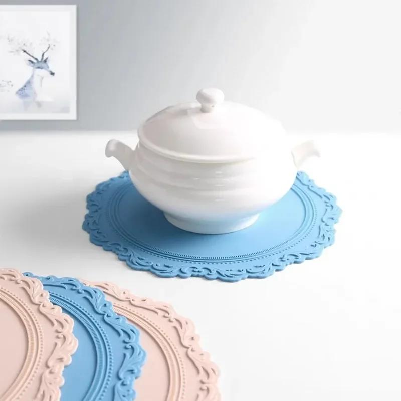 Silicone Placemat Round Flower Coffee Dinner Table Mat 34cm Embossed Pink Coaster Heat Resistant Kitchen Tableware Dining Mat