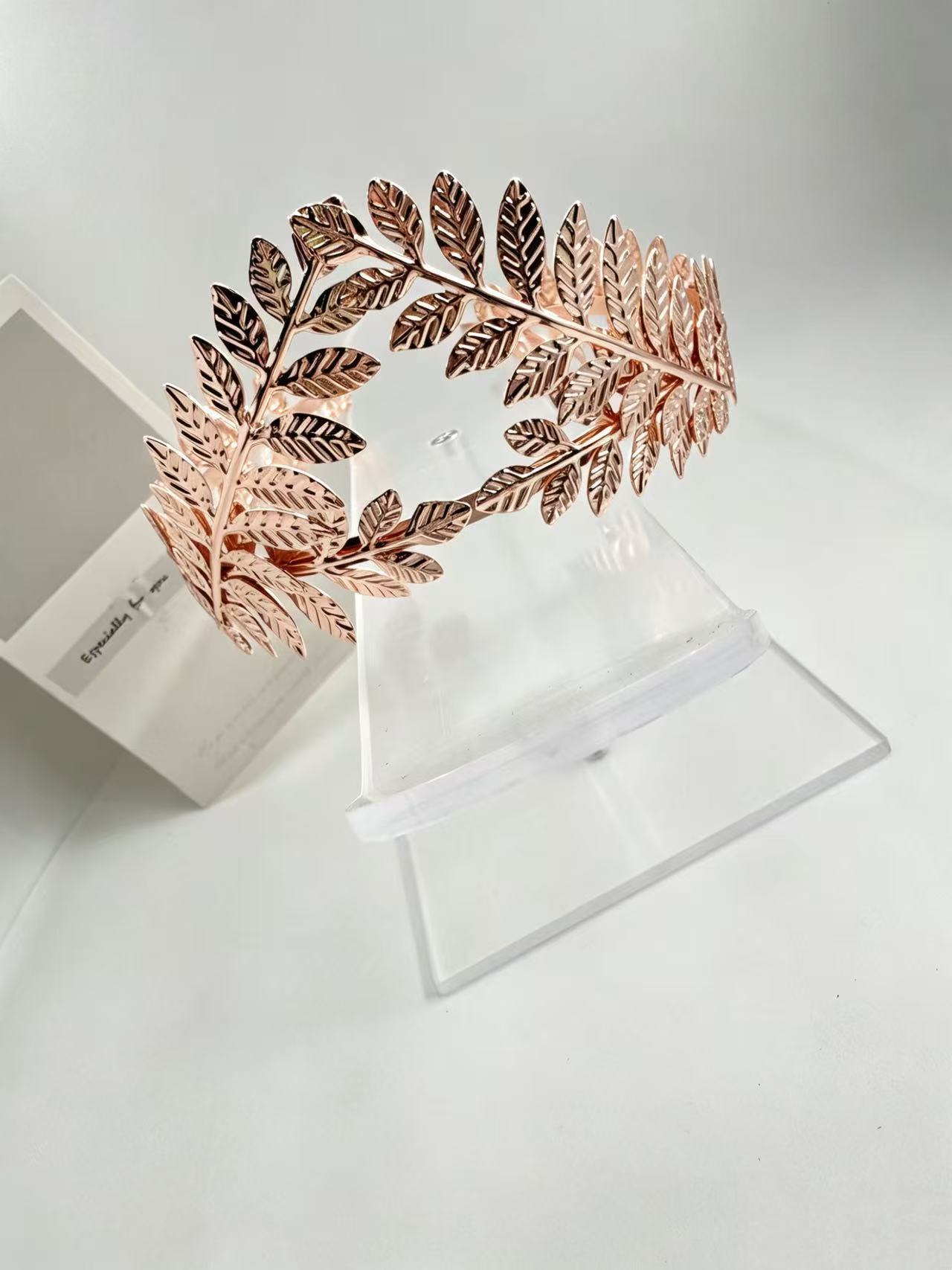 

Baroque Gold Leaf Crown Headband Bridal Bridesmaid Wedding Hair Accessory Elegant Birthday Party Gift рожевий колір золота