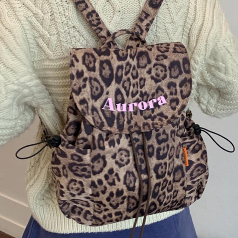 Ein Nischen-Retro-Rucksack für Mädchen in der High School, mit einem hohen Maß an Erscheinungsbild und großem Fassungsvermögen