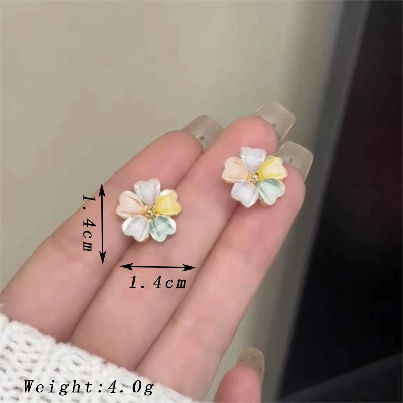 

Korean Fashion Small Flower Stud Earrings for Women 2025 New Arrival Five Heart Petal Earrings Sweet Girls Zircon Cute Gift