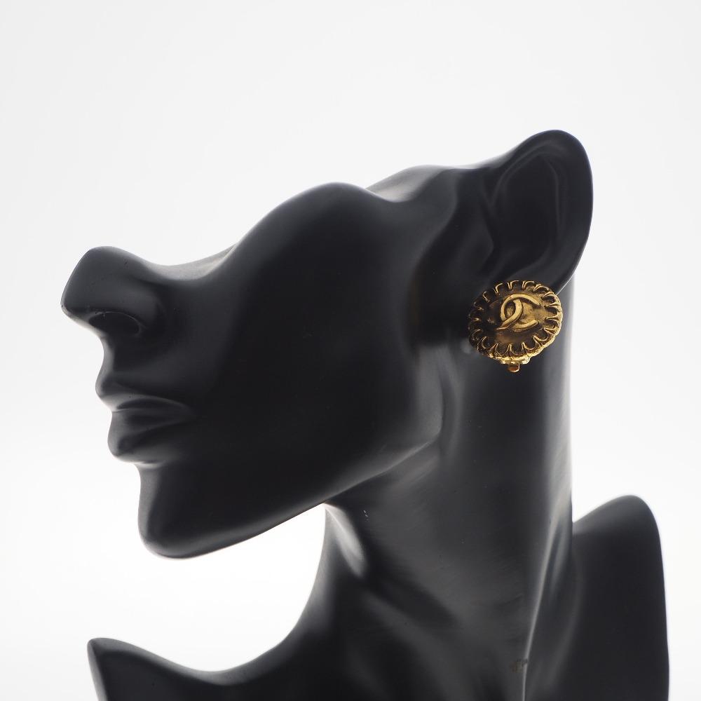CHANEL COCO Mark Earring vintage gold Plated Gold 14.6g Women Used