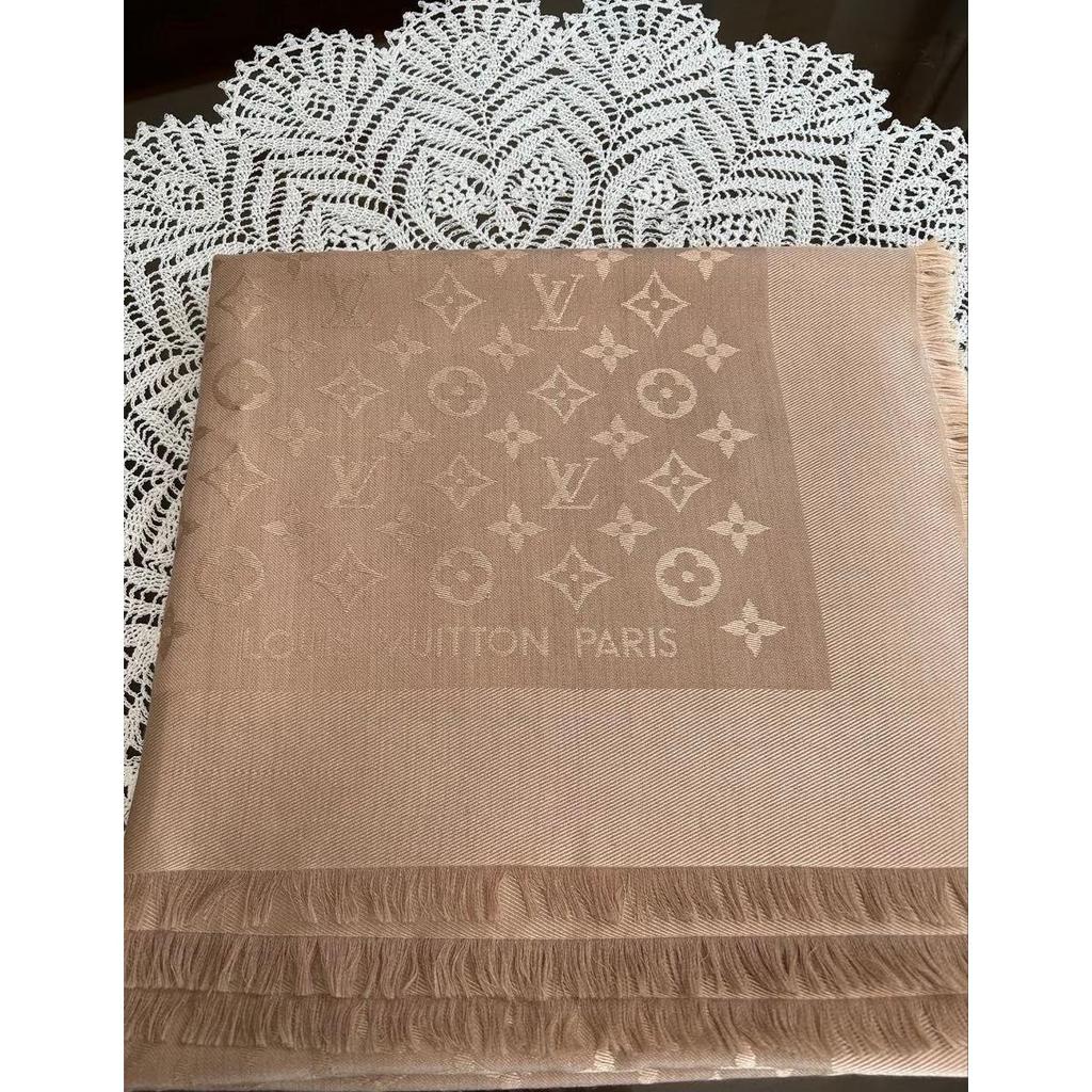 Used LOUIS VUITTON Large Stole Monogram