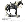 Retro Horse Statue Desktop Artistic Horse Figurine with Base Golden Painted Resin Horse Sculpture