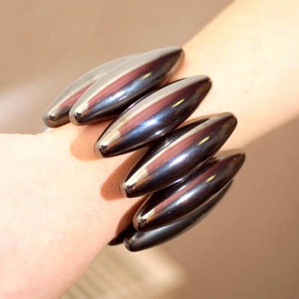 2 silné magnety