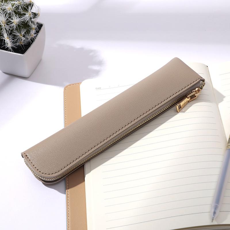 Pencil Case, Fresh Leather Mini Pen Case, Creative and Simple Design, 3-4 Capacity