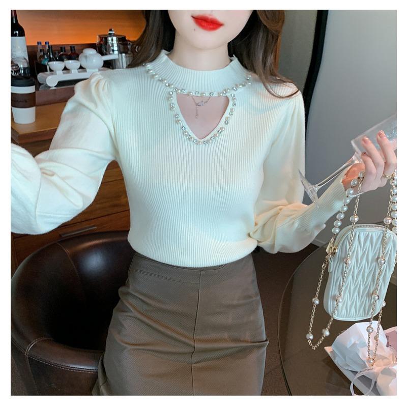 Autumn and Winter Women's Knitwear Bottoming Shirt Design Sense of Beading Hanging Neck Half-high Neck Blouse Inner Long-sleeved Tops