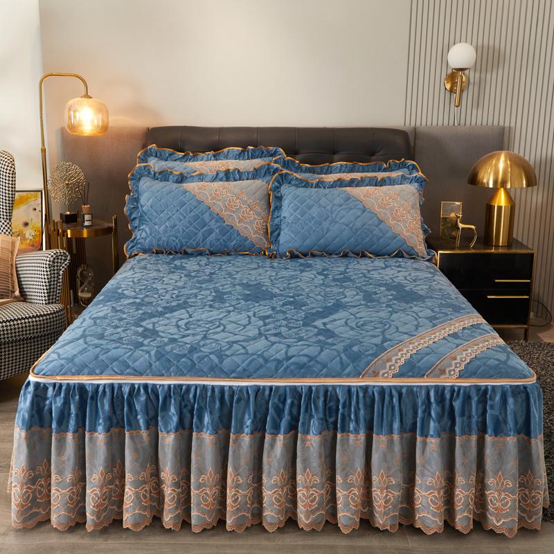 Winter Lace Velvet Fitted Sheet, Bed Skirt, Integrated Bedspread, Removable and Washable Quilted Short Plush Full-cover Plush Bed Cover