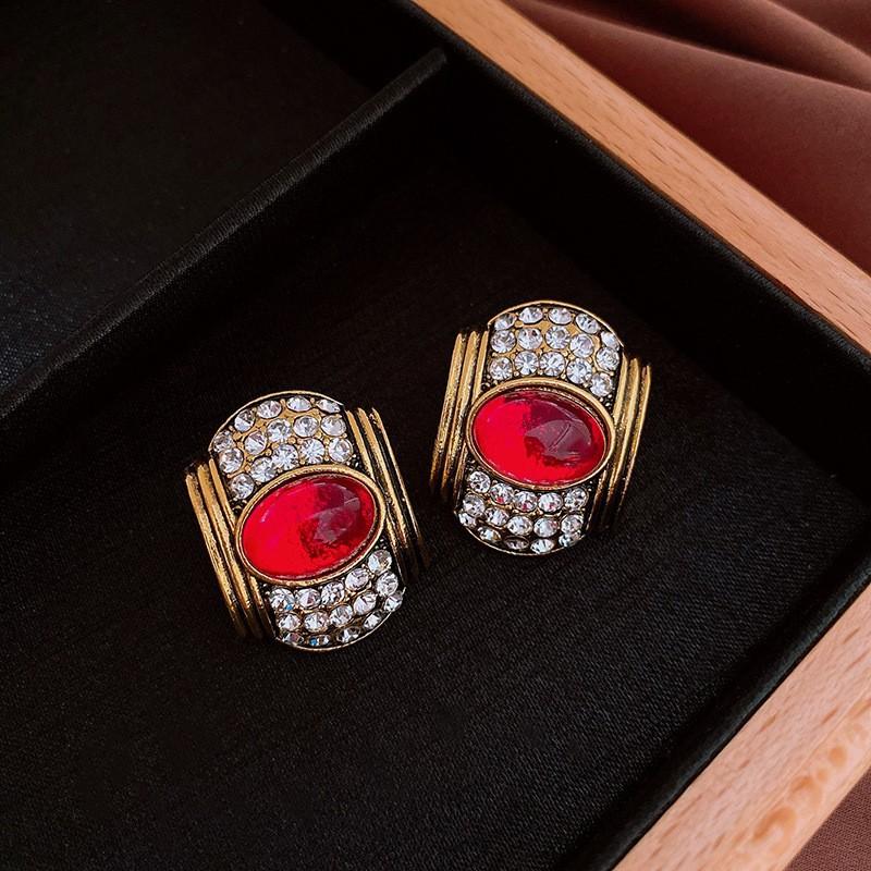 Planet Letter Silver Needle Earrings Niche Stud Earrings Light Luxury High Sense Versatile Earrings