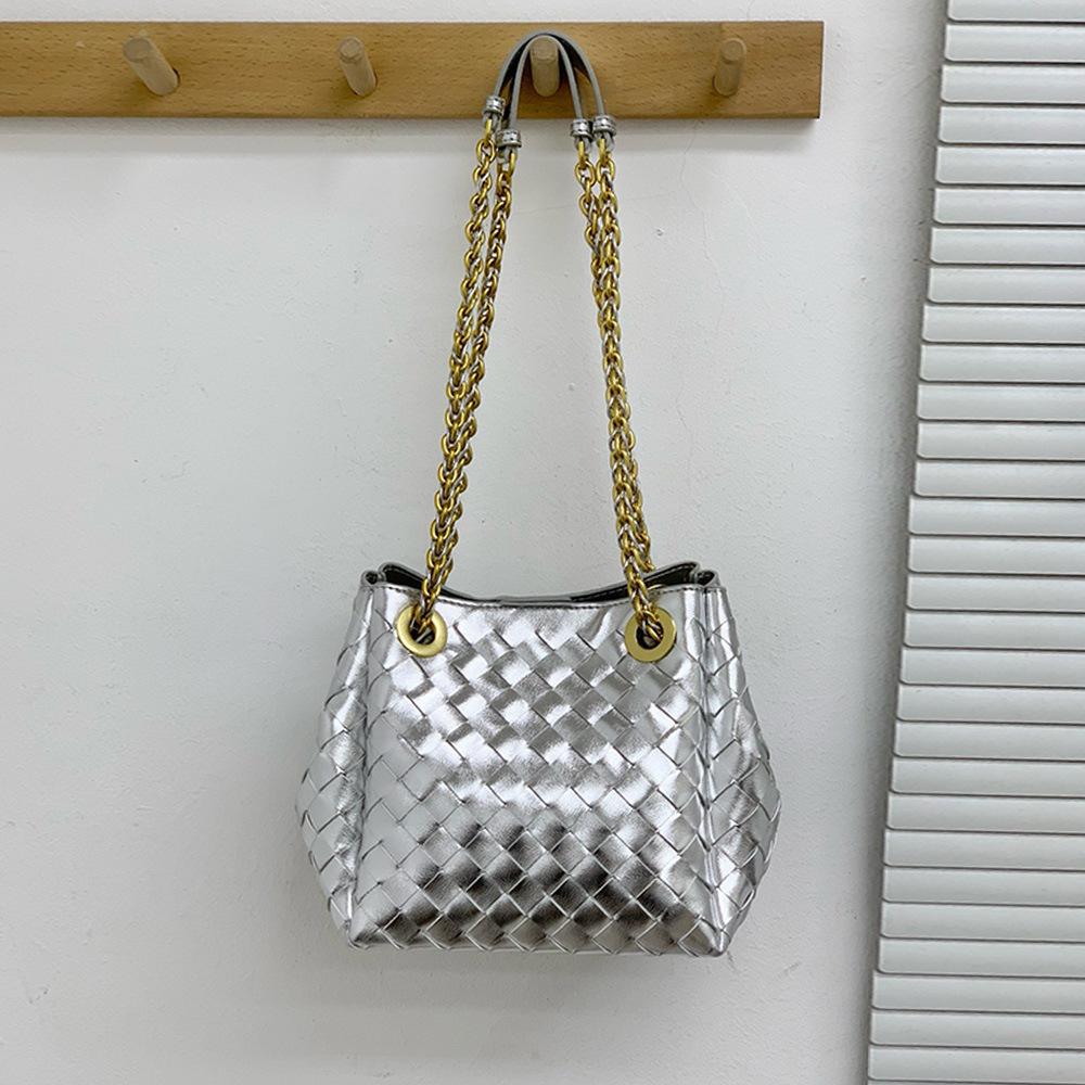2026 Cross-border high-end metal chain woven parachute bag underarm shoulder crossbody large capacity retro bag women