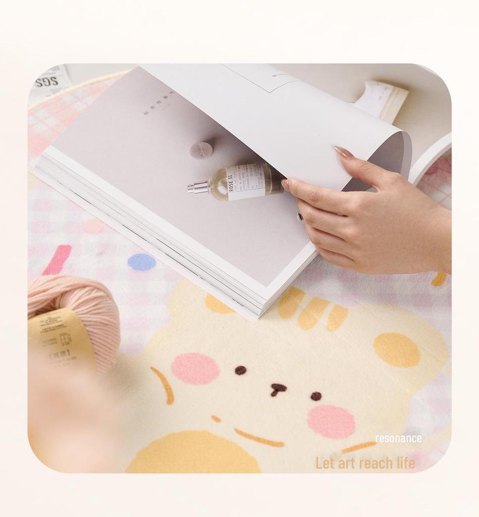 Niedliche Plüsch-Bodenmatte für das Schlafzimmer von Kindern – schmutzabweisend, dick, langes Streifendesign für das Bett