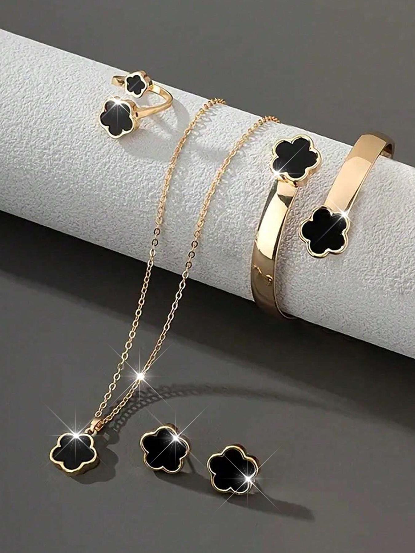 

Набор из 5 цирконов: браслет «Клевер на удачу», ожерелье, серьги, ожерелье и кольцо. Набор с цирконами. Подходит для повседневной носки в качестве подарка для