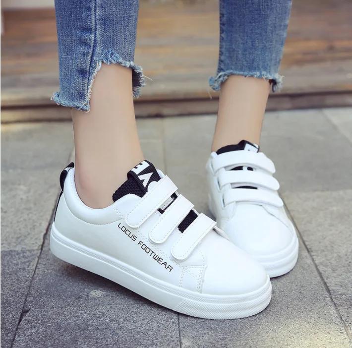 Sko for kvinner Mote Hvit PU-lær Kvinners Sneakers Tenis Feminino Zapatos De Mujer Kvinners Casual Komfort Vulkaniserte Sko