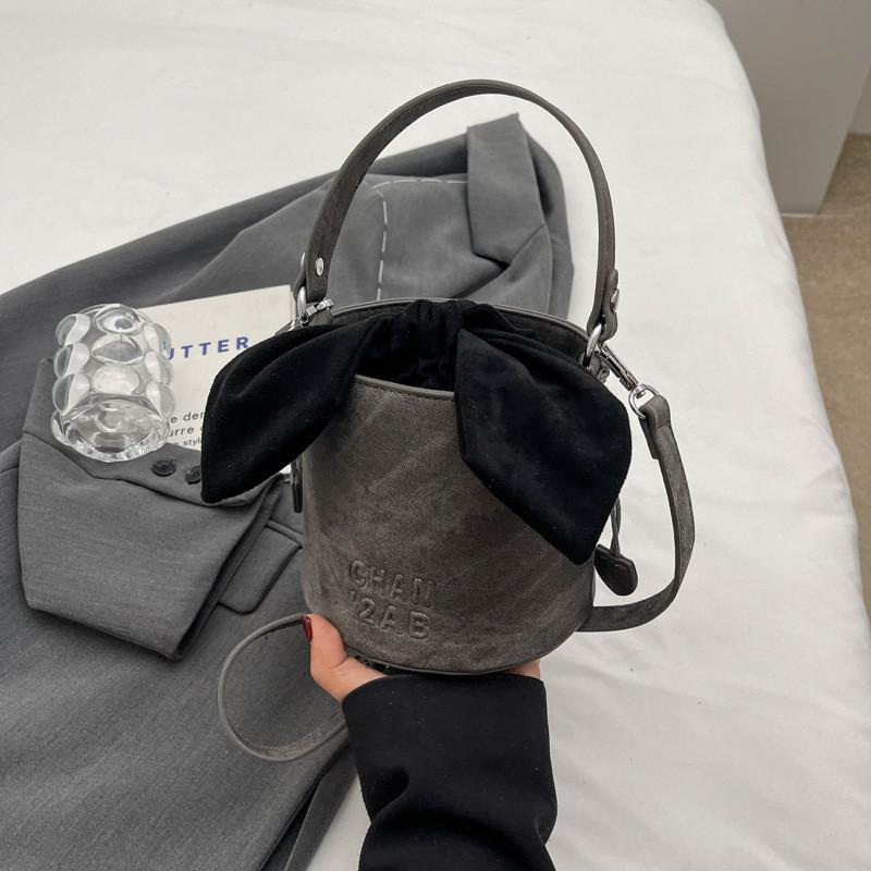 New Arrival 2023 Winter Stylish Women s Handbag Color Block Bucket Bag High-quality Unique Crossbody Bag чёрный