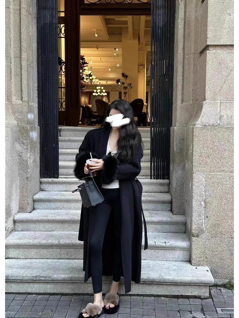 2024 Women's High-End Double-Faced Cashmere and Wool Coat with Fox Fur Sleeves