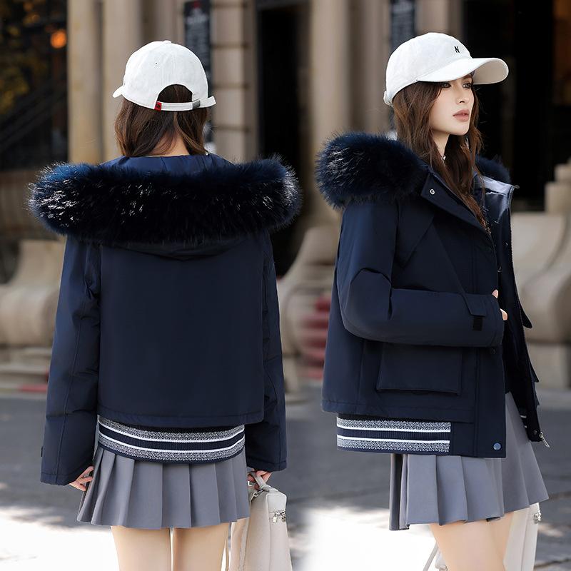 Padded clothes women's winter new 2025 Korean version hooded big fur collar thickened short women's pie overcome padded jacket
