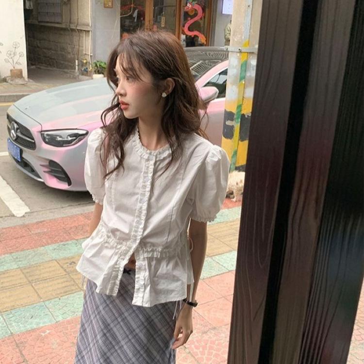 Korean White Short-sleeved Shirt Women's Summer New Bubble-sleeved Shirt Gentle French Design Beautiful Top