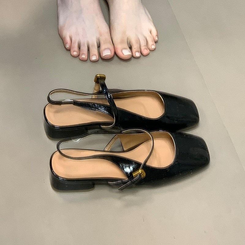 2025 summer new square head thick heel bag head sandals women's rear strap summer low heel commuter sandals