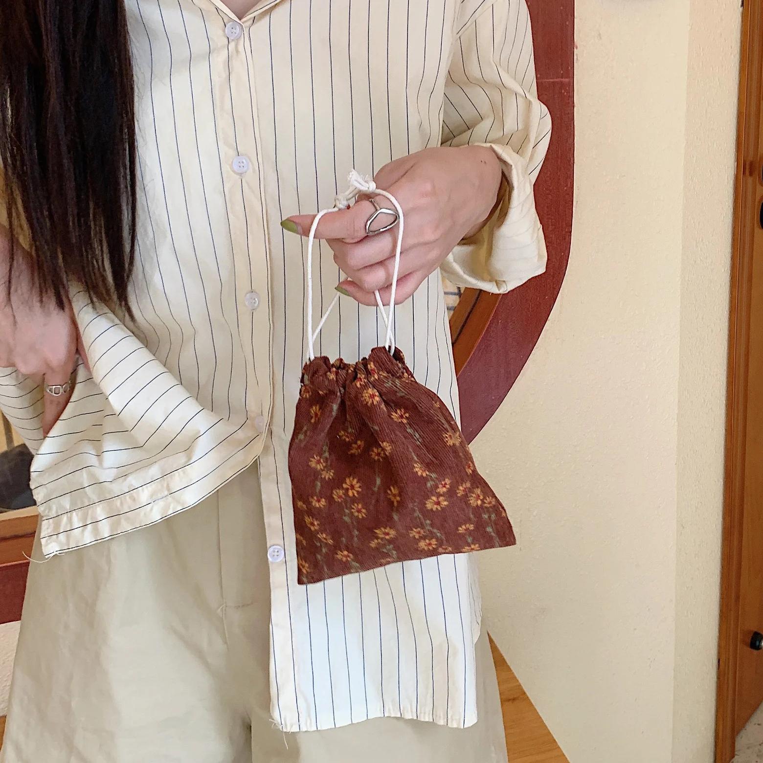 Хлопково-льняная сумка для хранения на шнурке с цветочным принтом, женская сумка для хранения отделки, милая косметичка, рождественский подарок, органайзер для конфетных украшений