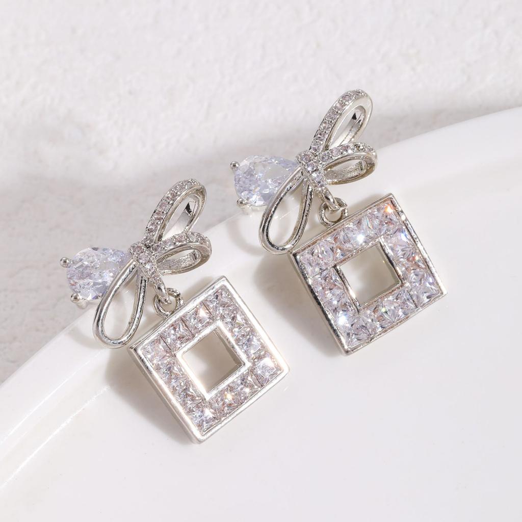 Bow Necklace Women'S Light Luxury Design Simple Ol Zircon Pendant Earrings Accessories