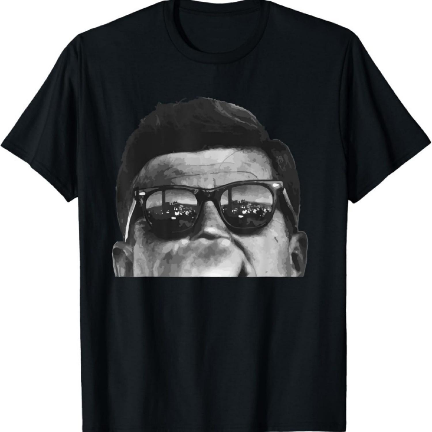 

JFK John F Kennedy Wearing Sunglasses T-Shirt XXXXXL чорний