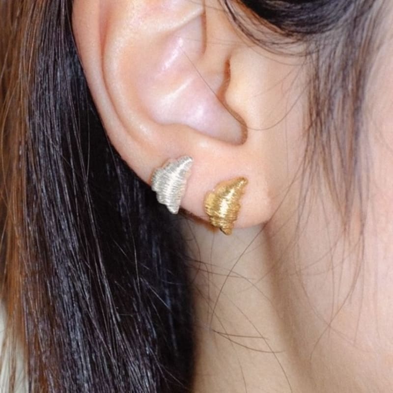 Studiosoojak Croissant Earring