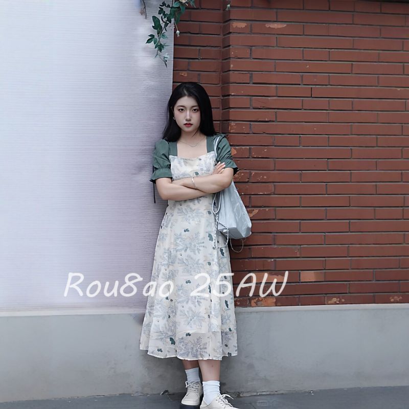 

Rou8Ao Plus-Size Women s French-Style Square-Neck Floral Dress 2026 Summer Puff Sleeve Waist-Cinching Slimming Long Dress Image color M