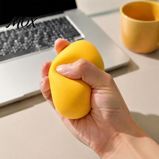 Temperature Sensitive Fidget Toy 1/2Pcs Color Changing Fruit Squeeze Toy, Simulated Mango Stress Relief Anxiety Hand Toys Slow Rebound Strawberry