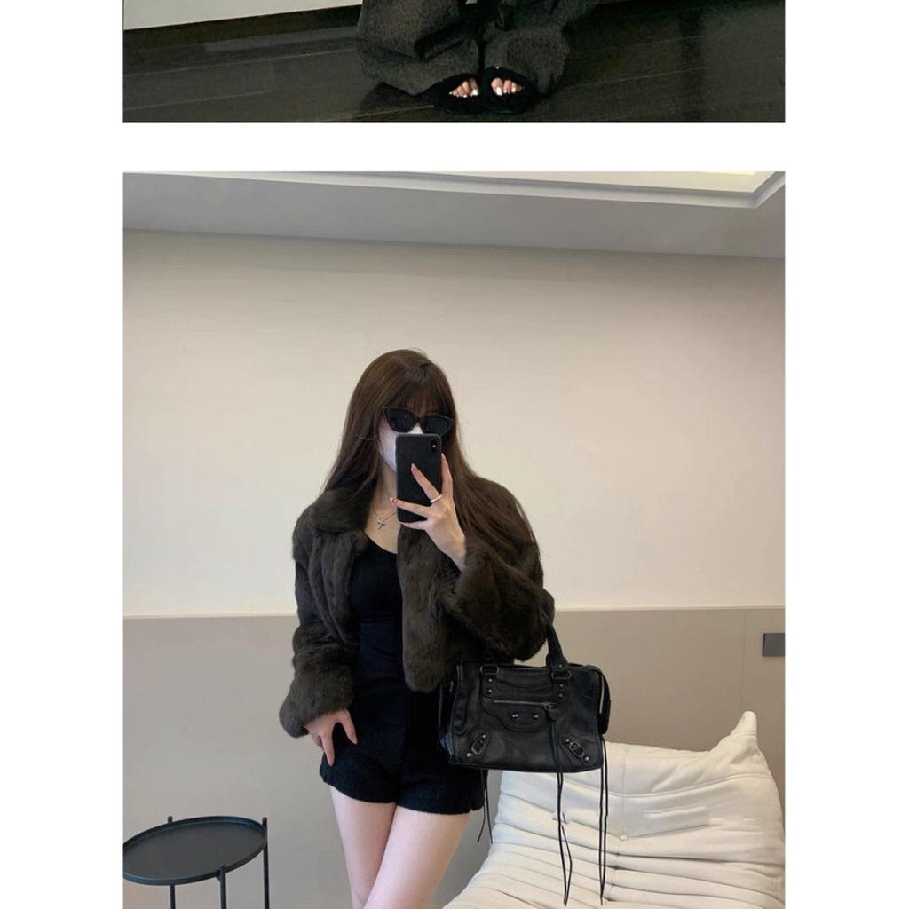 Hot Girl Cool Studded Caggle Motorcycle Bag Twist Tote Bag Oil Wax Cowhide Tote Bag Women's Single Shoulder Underarm Bag