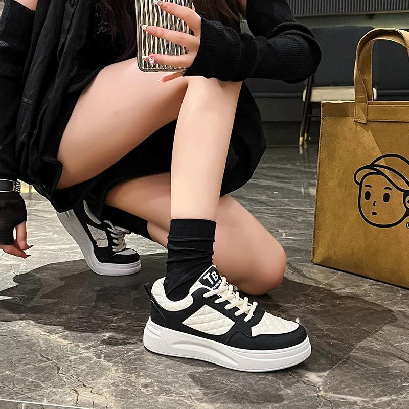 Women Fashion Sneakers Women Spring Autumn Comfortable Platform Shoes Women Design Lace-up Breathable Platform Casual Board Shoe