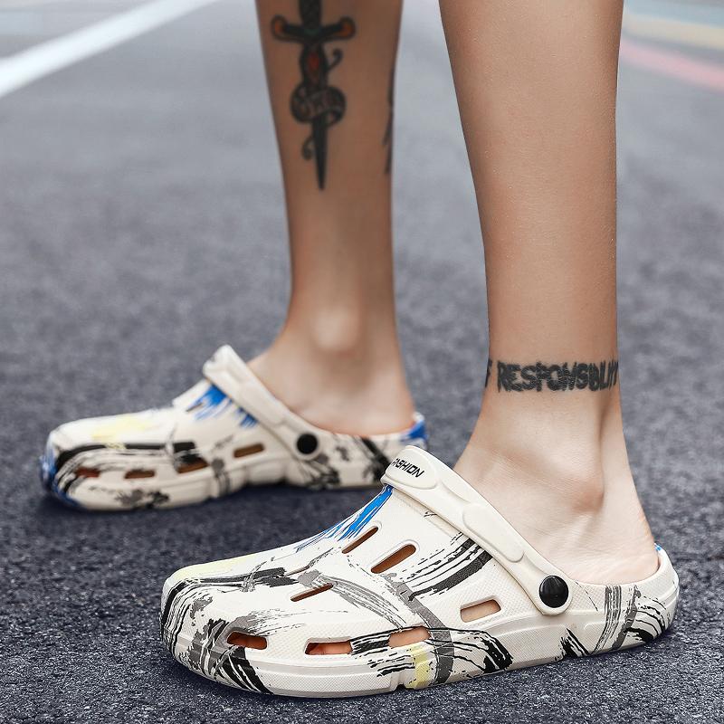 Summer Beach Slippers Men Sandals Outdoor Hollow Eva Garden Clogs Shoes Men Garden Sandals De Hombre