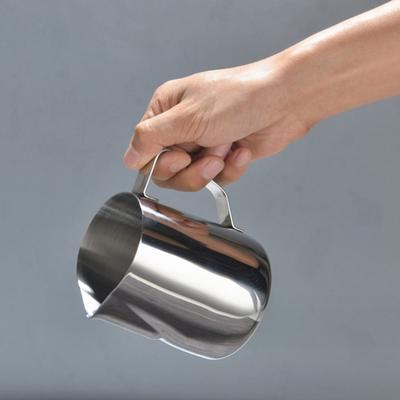 Brocca per schiumare il latte in acciaio inossidabile, tazza per schiumare il latte espresso, bricco per latte da bar, bricco per schiuma di panna