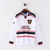 Manchester United Retro-Trikots Sporttrikots gibt es in verschiedenen Stilen, und das WM-Fußballtrikot ist ein Haarhersteller.