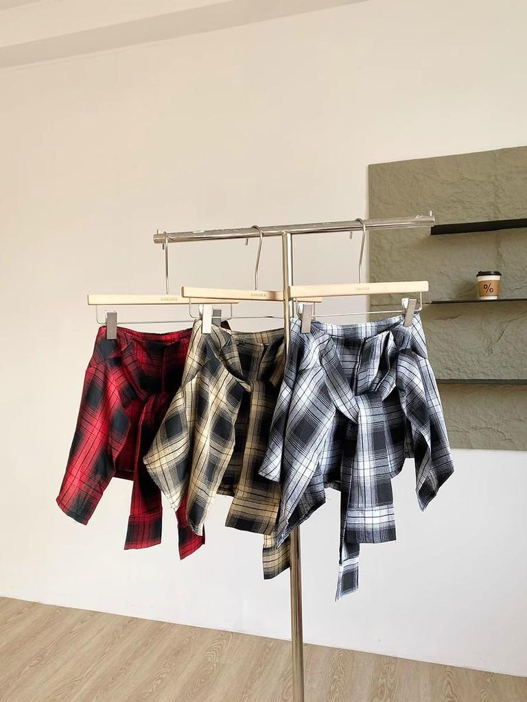 2026 Summer Women's Retro High-Waisted Plaid Skirt with Faux Two-Piece Design
