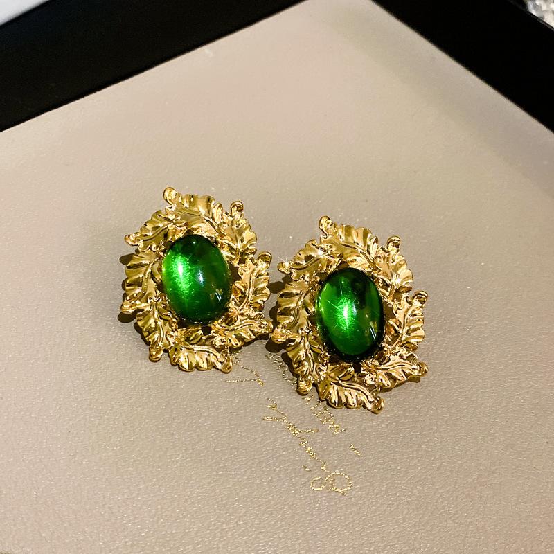 Vintage French Pearl Earrings - Silver Needle Retro Luxury Accessories
