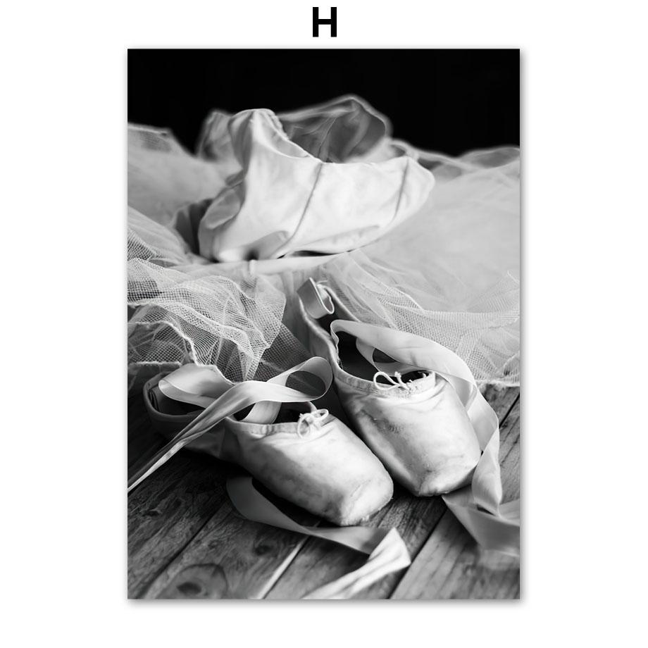 Ballet Girl Dance Fog Window Wall Art Canvas Painting Vintage Black White Posters Prints Pictures For Living Room Home Decor