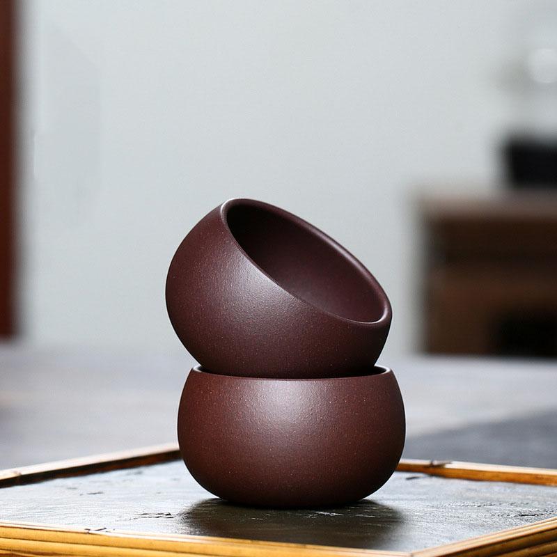 

2 шт./набор 80 мл Аутентичная Исинская фиолетовая глина Чайная чашка ручной работы Чашка для медитации Дорожная чайная пиала Чашка мастера чая Пуэр Китайский чайный сервиз 6.5x3.6cm 80ml