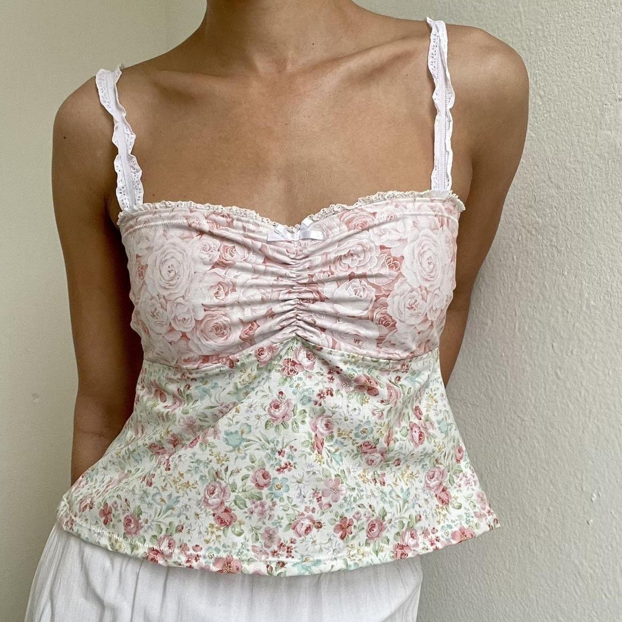 French Sweet Floral Ruffled Vest - Summer 2026 Women s Fashion, Square Neck, Cinched Waist, Comfortable Casual Style Small