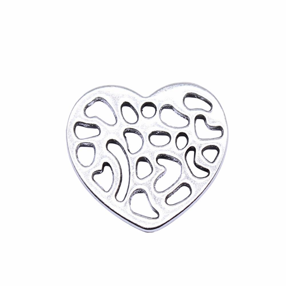 

20шт Полое сердце Шармы Шармы Античное серебро Цвет Цинковый сплав 17X17mm