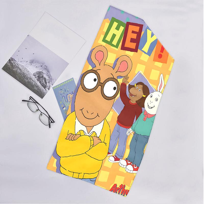 Arthur Fashion Beach Towel: Ideal for Summer Adventures Soft, absorbent and quick drying suitable for swimming and bathing