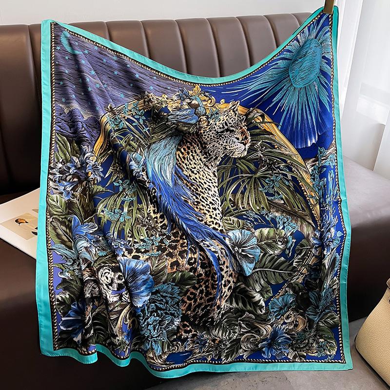 Literary and Artistic Style Printed Autumn and Winter Warm Scarf  Fashionable Outer Shawl Square Scarf for Women In Summer