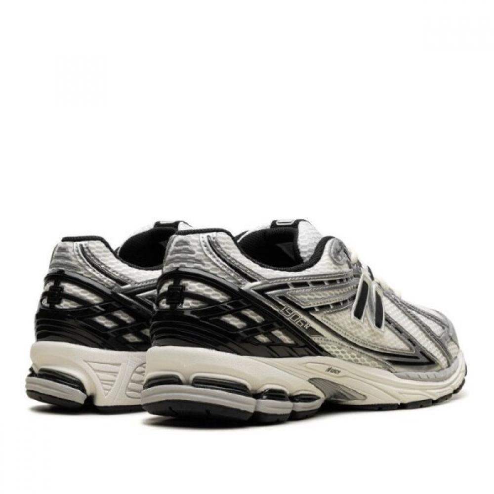 New Balance Breadable Lightweight Cushioning 1906r Sneakers M1906rerd Whites