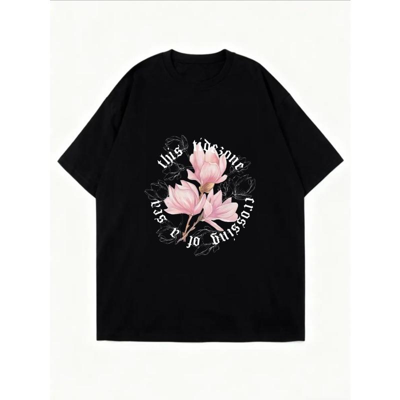 Vit Överdimensionerad T-shirt Med Rosa Magnoliablomma Och Citatet This Tidesome Life För Vardagsbruk
