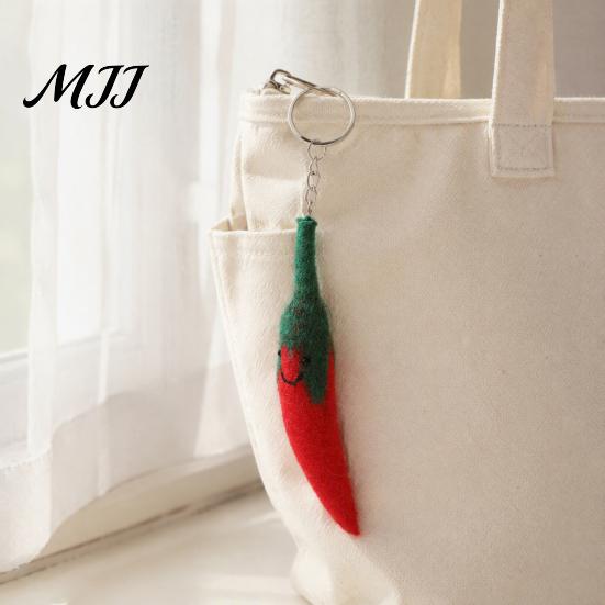 Crochet Fruit Pendant Felt Cartoon Vegetable Keychain, Garlic Pearl Mangosteen Corn Eggplant Bag Decoration Pepper Keyring Pendant, Handmade Keychain