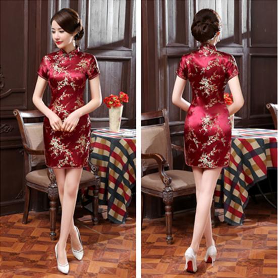 Číňanky Plum Blossom Bridesmaid Krátký rukáv Mini večerní šaty s děleným rukávem