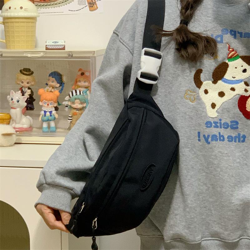 Small Fresh, Fashionable and Sweet Crossbody Shoulder Bag, Women's Large-capacity Lightweight Sports Fanny Pack, Student Commuting Simple Breast Bag