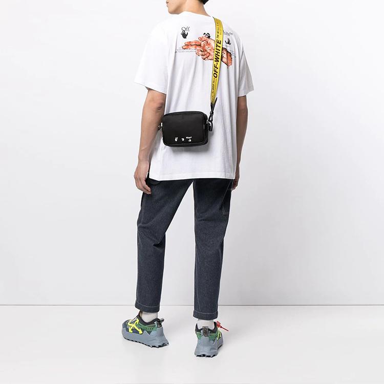 Off-White Logo T-Shirt White/Nude Men Tops OMAA038R21JER0090131