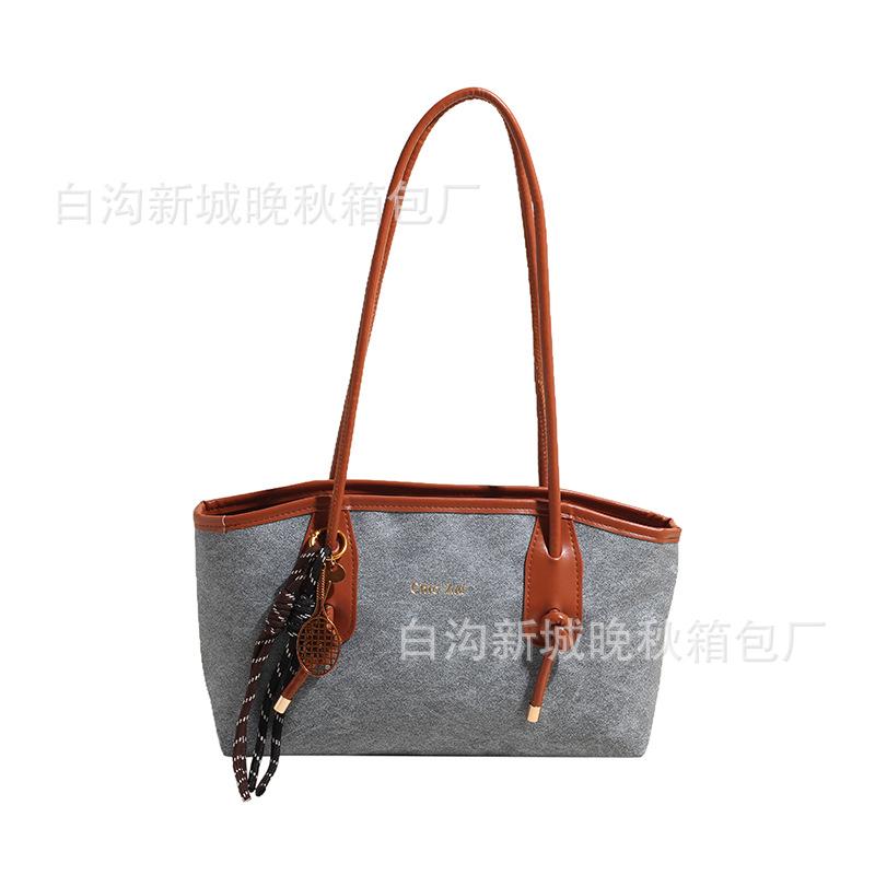 Trend Bag Women's New Retro Popular Fashion Shoulder Bag Texture Casual Versatile Tote Bag
