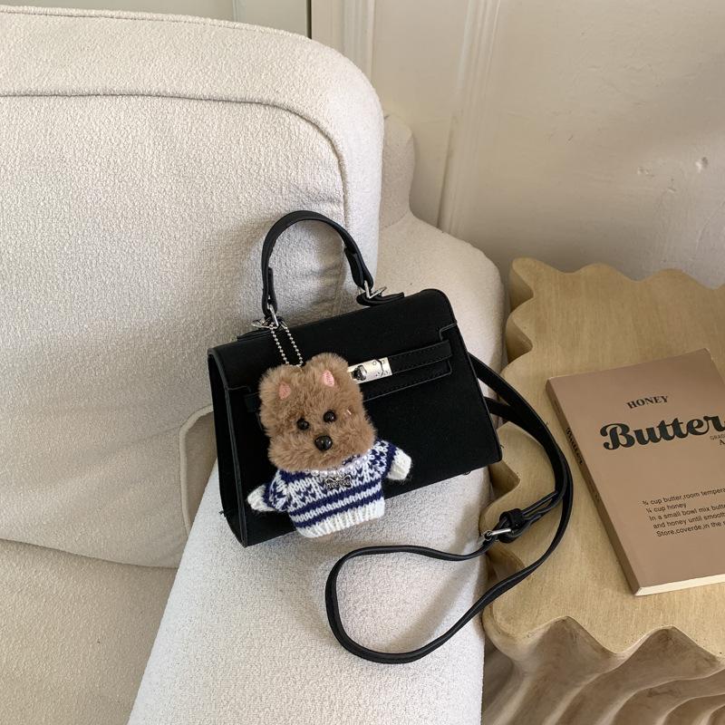 Retro Small Bag Women's Autumn and Winter Versatile 2025 New Simple Fashion Messenger Bag Women's Portable Work Small Square Bag