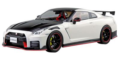 Aoshima Bunka Kyozai Scale Rakupla Snap Car Series R35 NISSAN NISMO Special Edition 2022 Brilliant White Pearl Plastic Model Kit 1/24 No.02-BW GT-R